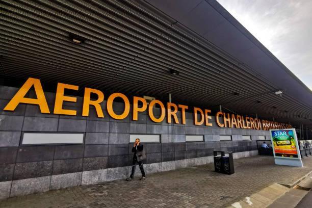 Station 64 A1 Bruxelles-Charleroi-Airport别墅 外观 照片